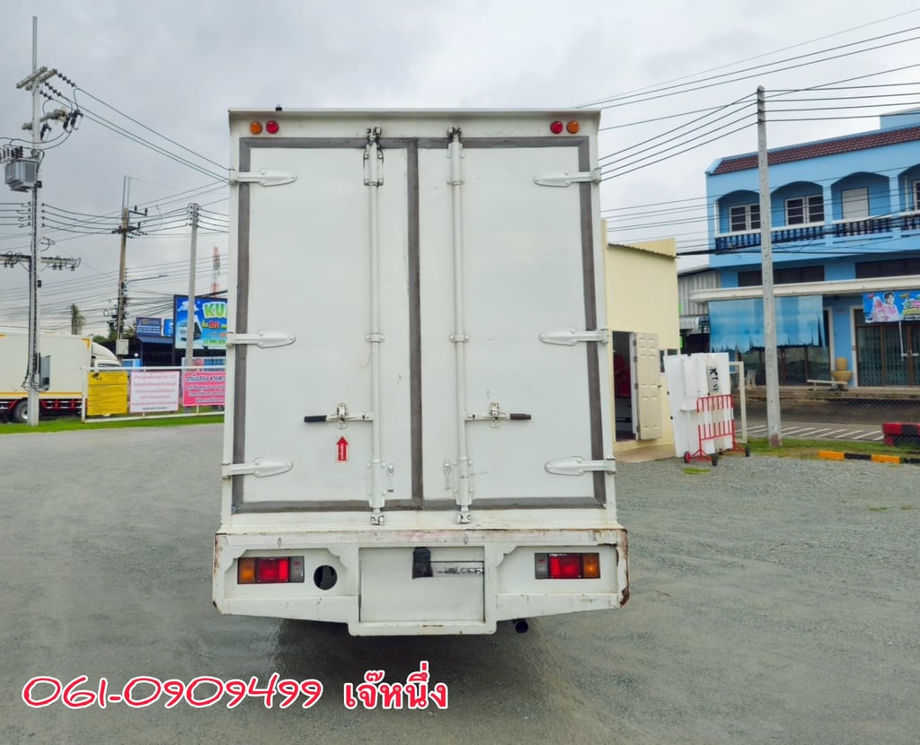 สี่ล้อตู้ ISUZU NLR  130 แรง ปี 2560 (5044)