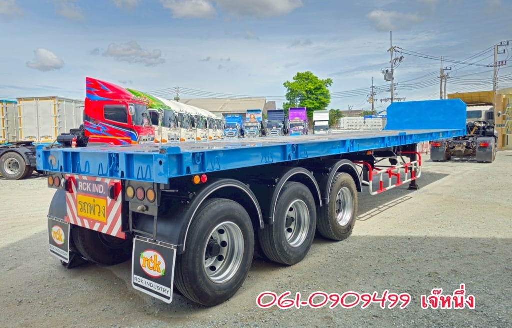 หางพื้นเรียบสามเพลา อู่ RCK ปี 2564 (8647) หางพื้นเรียบสามเพลา อู่ RCK ปี 2564 (8647)