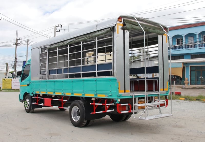🔥หกล้อโดยสาร ☎️สนใจโทร. 061-0909499  หกล้อโดยสาร HINO XZU  150 แรงม้า ปี 61 (2872)