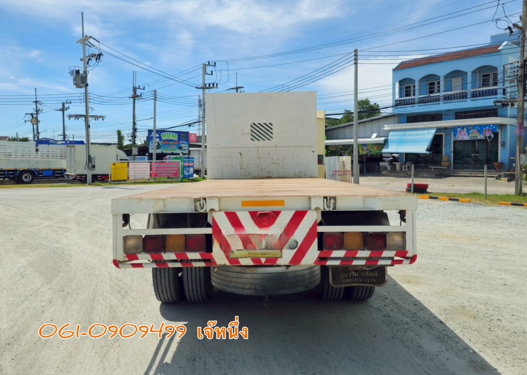 สิบล้อพื้นเรียบสองเพลา Isuzu Fvz 300 แรงม้า ปี 2557 (0812) สิบล้อพื้นเรียบสองเพลา Isuzu Fvz 300 แรงม้า ปี 2557 (0812)