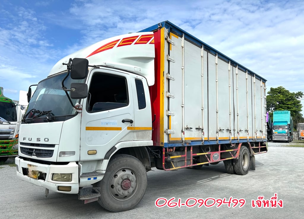 หกล้อตู้สิบบาน Fuso  240 แรงม้า ปี 2551 (8014)