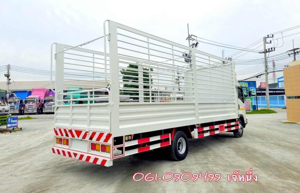 หกล้อคอก Isuzu Frr  190 แรงม้า ปี 2566 (0223)