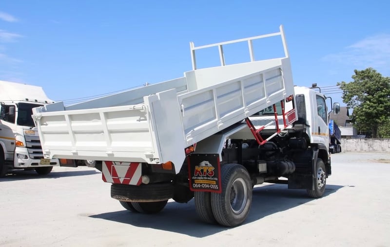 หกล้อดั้มพ์ ISUZU FTR 240 แรงม้า 2566 (3266) หกล้อดั้มพ์ ISUZU FTR 240 แรงม้า 2566 (3266)