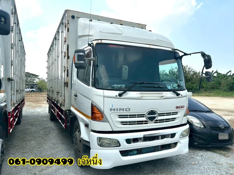หกล้อตู้สิบบาน HINO FG8J  212 แรงม้า ปี 58 (0416)