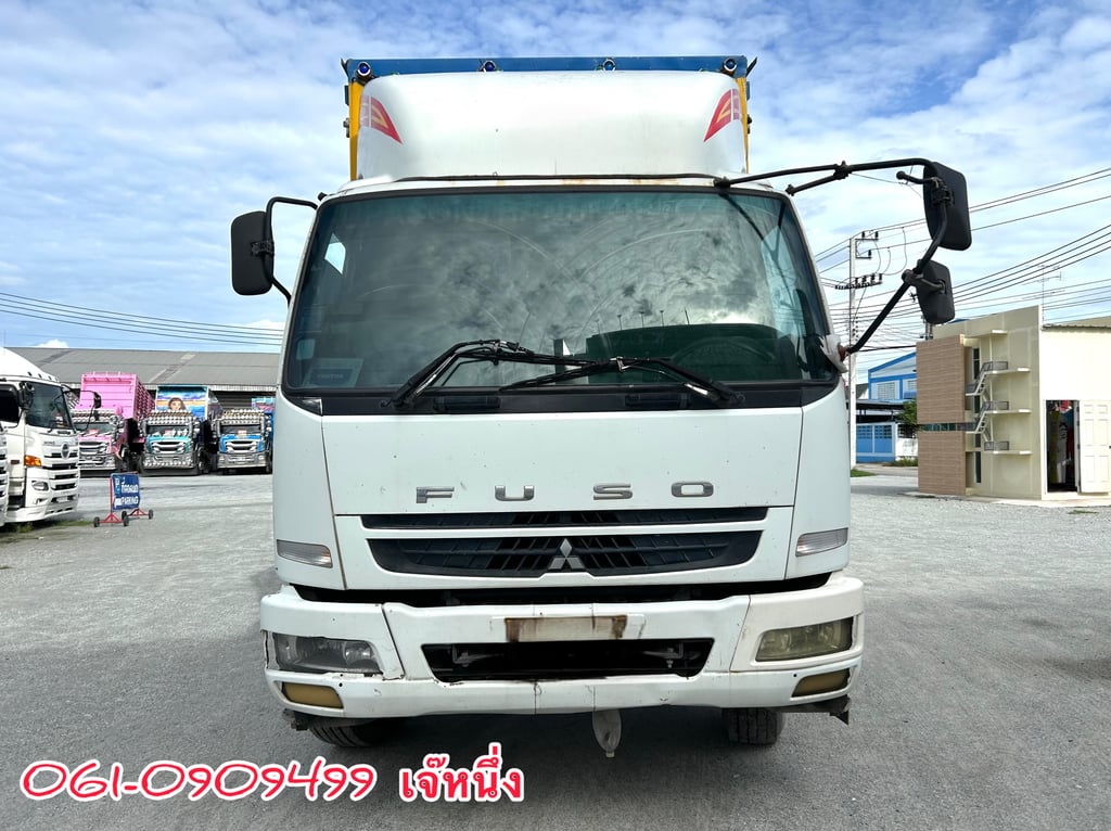 หกล้อตู้สิบบาน Fuso 240 แรงม้า ปี 2551 (8014) หกล้อตู้สิบบาน Fuso 240 แรงม้า ปี 2551 (8014)