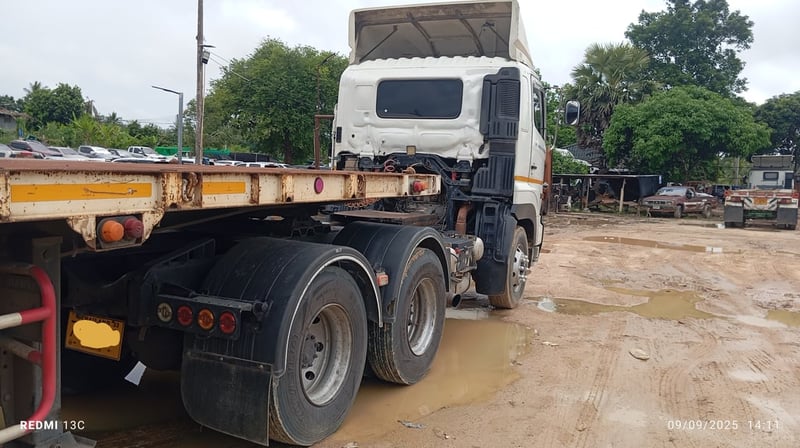 ขาย hino 700 หัวลาก เฉพาะหัว