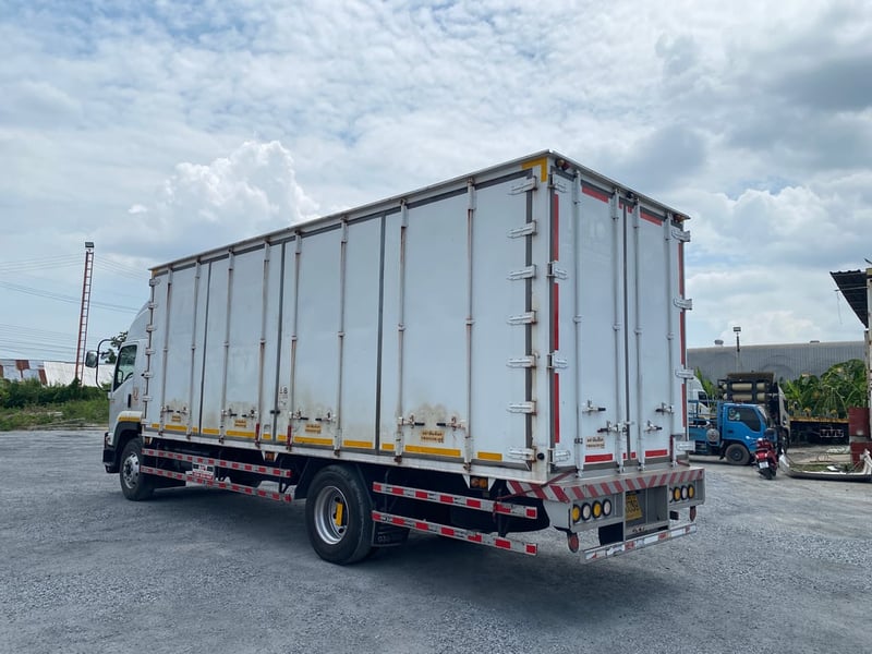 ISUZU FTR240 ปี59 ไมล์น้อยรถสวยพร้อมใช้งาน เจ้าของขายเอง