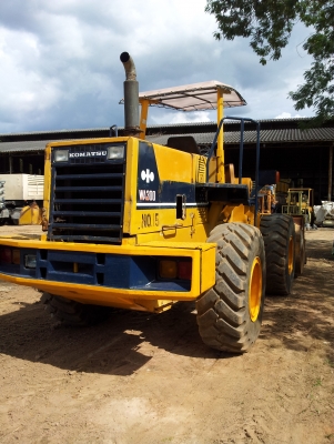 รถตักล้อยาง wa300-1 รถตักล้อยาง wa300-1