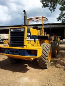 รถตักล้อยาง wa300-1