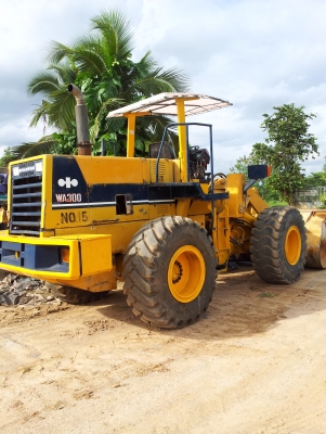 รถตักล้อยาง wa300-1 รถตักล้อยาง wa300-1