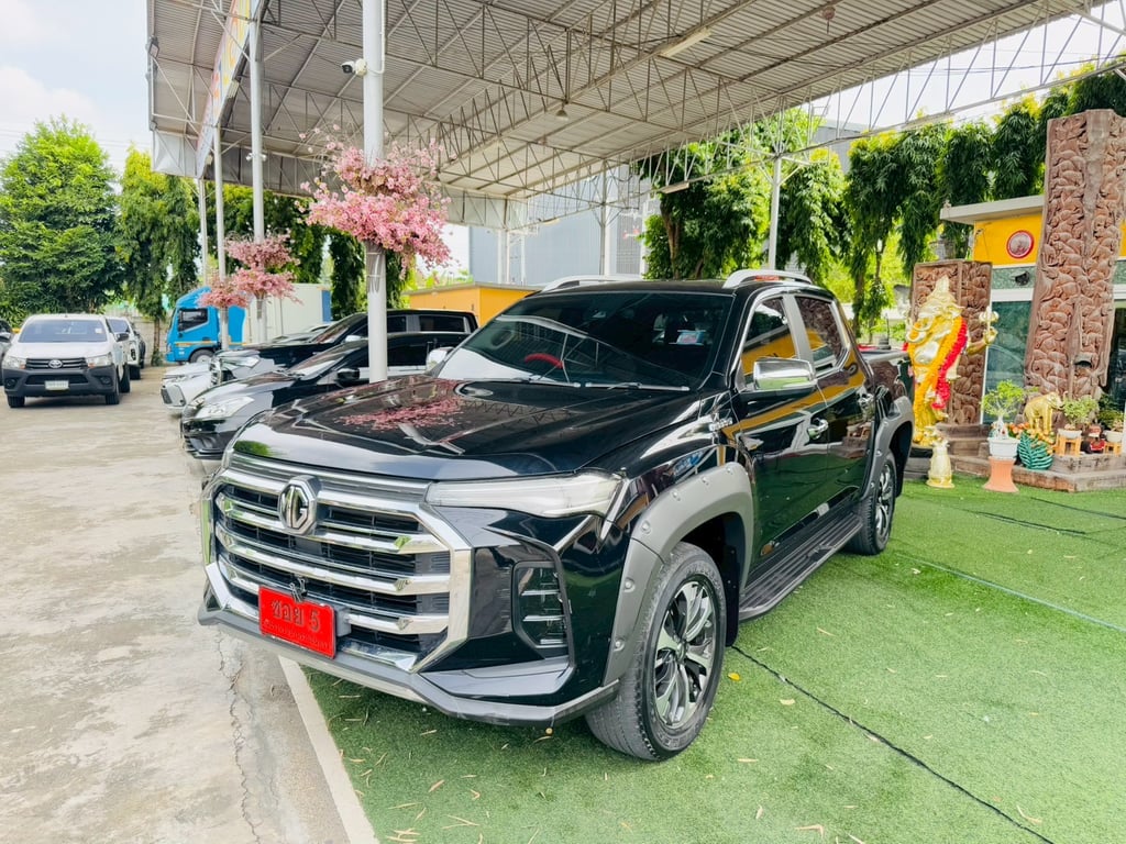 4x4 เกียร์ออโต้ TOP #MG EXTENDER 4 ประตู 2.0 GRAND X 4WD  ปี 2024