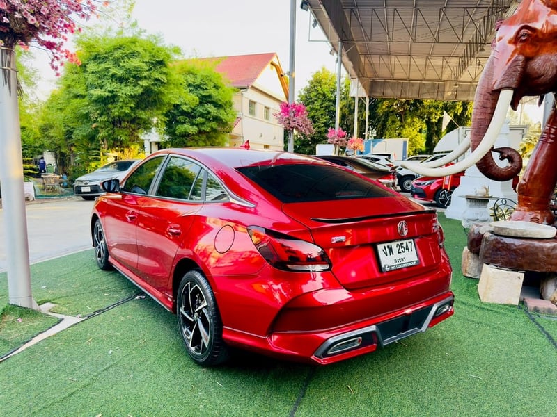 MG MG 5 1.5X Sunroof i-Smart  ปี 2025  มีใบรับรองการตรวจสภาพโครงสร้างตัวถัง