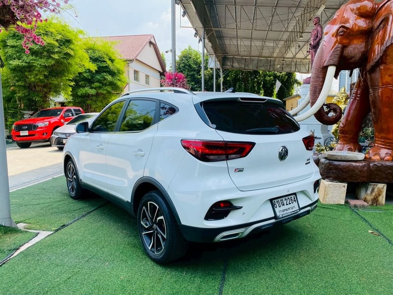 #MG ZS 1.5V SUNROOF i-Smart ปี 2025 เกียร์ออโต้