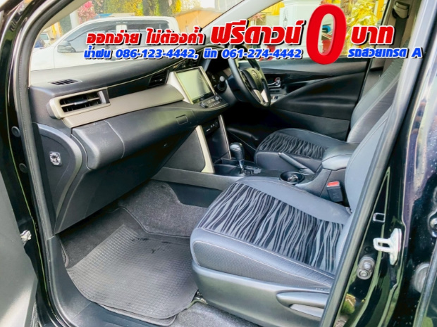 TOYOTA INNOVA CRYSTA 2.8  ปี 2022