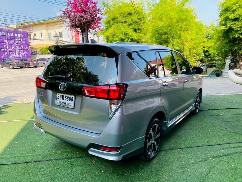 TOYOTA INNOVA CRYSTA 2.8 PREMIUM ปี 2022 