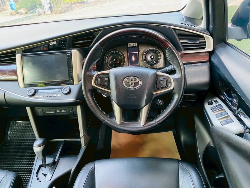 TOYOTA INNOVA CRYSTA 2.8 PREMIUM TOP รุ่นท็อปสุด ปี 2022 