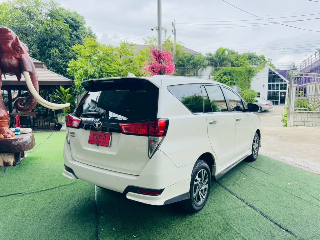 ✅ฟรีดาวน์ ออกรถ 0 บาท TOYOTA INNOVA CRYSTA 2.8  ปี 2021