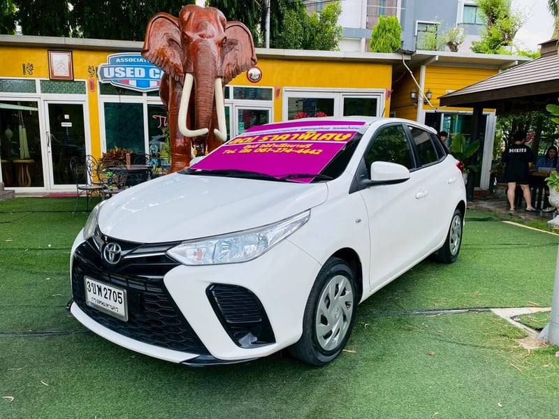 TOYOTA YARIS 1.2 Entry ปี 2022 + LPG มั่นใจคุณภาพ มีใบรับประกันตัวถัง