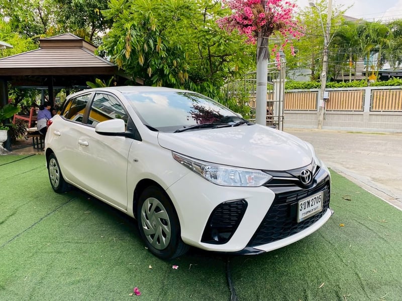 TOYOTA YARIS 1.2 Entry ปี 2022 + LPG แอร์เย็นฉ่ำ พร้อมใช้งาน