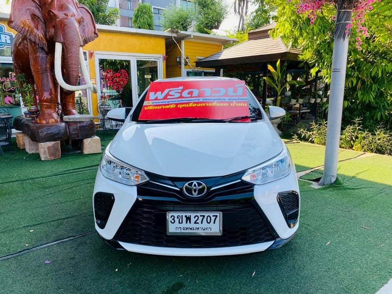 TOYOTA YARIS 1.2 Entry ปี 2022 + LPG เกียร์อัตโนมัติ CVT ขับนุ่ม ประหยัดยิ่งขึ้น