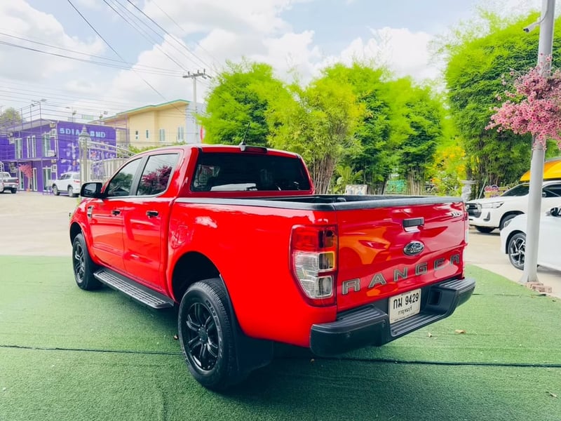 FORD RANGER DOUBLE CAB 2.2 XLT Hi-Rider ปี 2022  ล้อแม็ค พื้นปูกระบะ