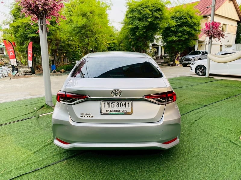 TOYOTA  ALTIS 1.6 G ปี 2020 แก็ส CNG ประหยัดน้ำมัน ใช้ได้ 2 ระบบ