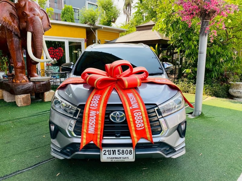#TOYOTA INNOVA CRYSTA 2.8 PREMIUM ปี 2022  รุ่นท็อปสุด เกียร์อัตโนมัติ ขับง่าย นุ่มนวล