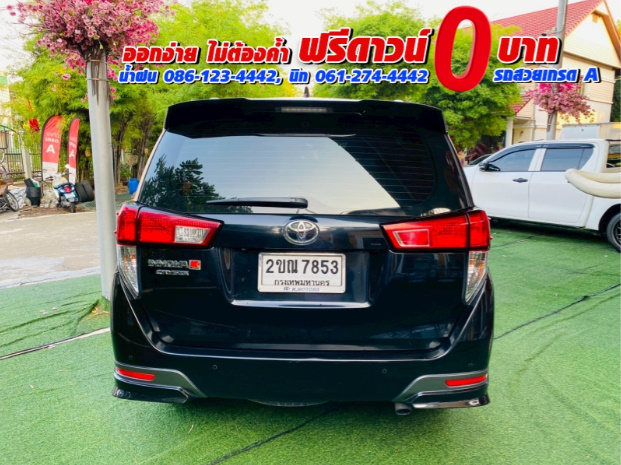 TOYOTA INNOVA CRYSTA 2.8  ปี 2022