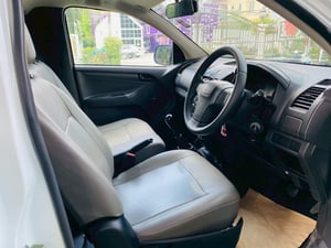 ISUZU D-MAX SPARK 1.9 Ddi ปี 2020เสริมแหนบมาแล้ว รองรับงานหนักสบายๆ