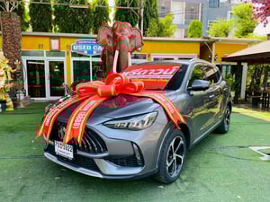 MG HS 1.5 X SUNROOF i-Smart ปี 2023 สตาทเอ็นจิ่น ล้อแม็คทูโทน 18"