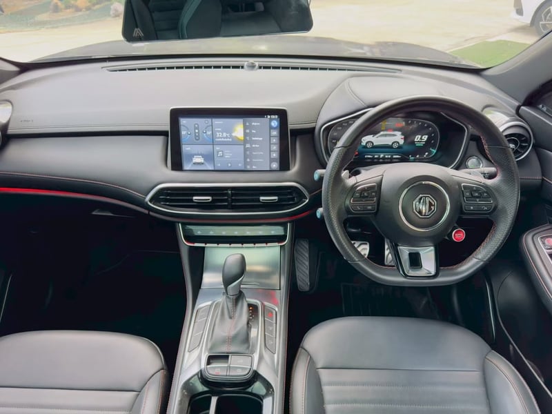 MG HS 1.5 X SUNROOF i-Smart ปี 2023 เกียร์ออโต้ 7 สปีด หลังคา Panoramic Sunroof MG HS 1.5 X SUNROOF i-Smart ปี 2023 เกียร์ออโต้ 7 สปีด หลังคา Panoramic Sunroof