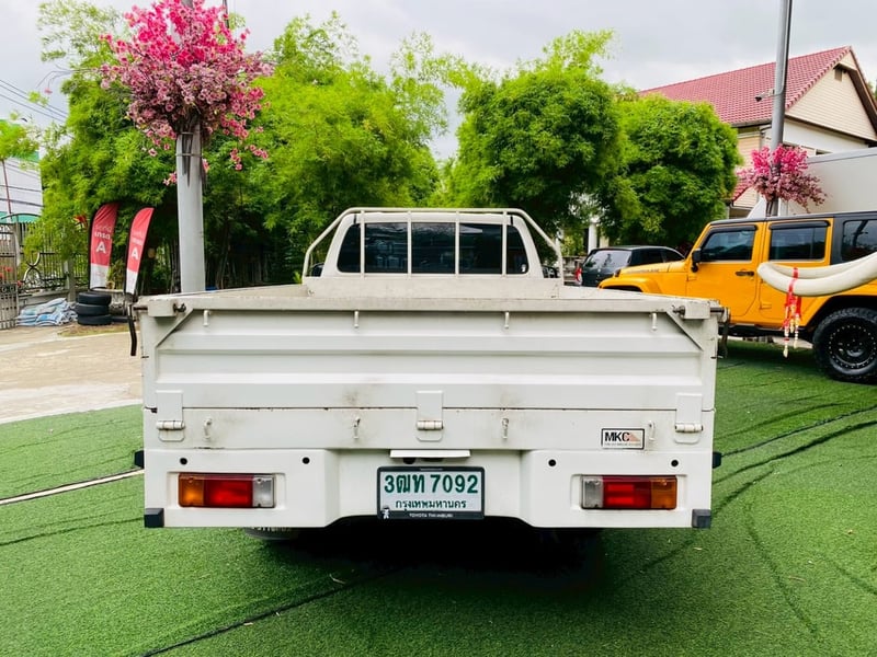 TOYOTA HILUX REVO 2.4 SINGLE ENTRY กระบะพื้นเรียบ ปี 2022 TOYOTA HILUX REVO 2.4 SINGLE ENTRY กระบะพื้นเรียบ ปี 2022