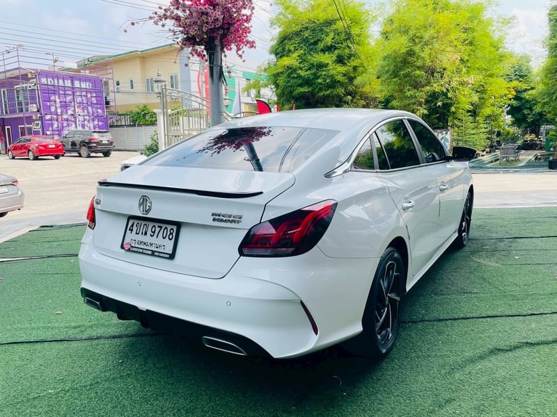 MG MG 5 1.5X TOP  ซันรูฟ i-Smart ติดแก็ส LPG ปี 2024