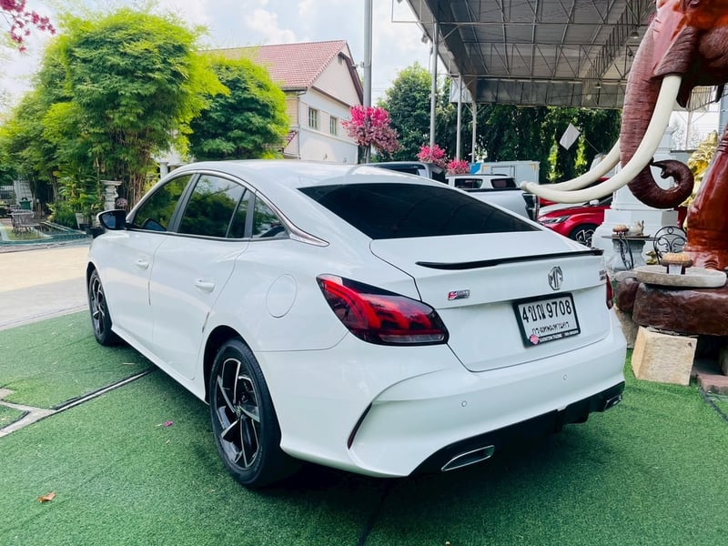 MG MG 5 1.5X Sunroof i-Smart  ปี 2024 กล้อง 360 องศา   สตาทเอ็นจิ่น ล้อแม็ค 