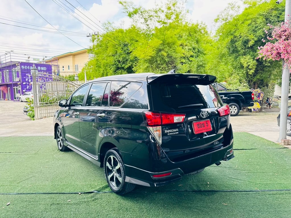 ✅ฟรีดาวน์  TOYOTA INNOVA CRYSTA 2.8 Premium ปี 2022