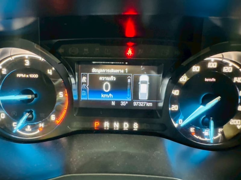 FORD RANGER DOUBLE CAB 2.2 XLT Hi-Rider ปี 2022  ล้อแม็ค พื้นปูกระบะ