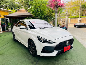 MG MG 5 1.5X Sunroof i-Smart  ปี 2024 ติดแก็ส LPG แล้ว fulloption