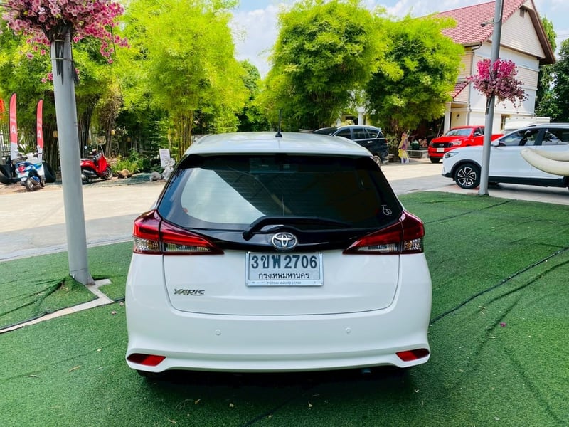 #TOYOTA YARIS 1.2 Entry ปี 2022 + LPG