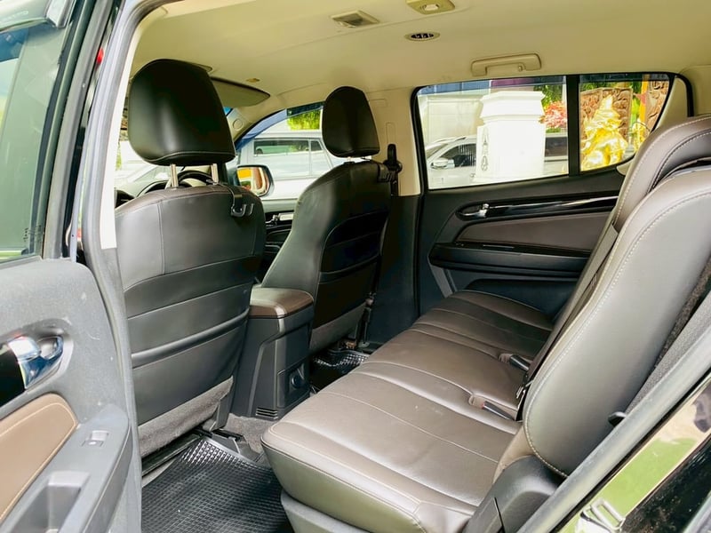 CHEVROLET TRAILBLAZER 2.5 LTZ ปี 2019 ตัวท็อป ขับดี นั่งสบาย CHEVROLET TRAILBLAZER 2.5 LTZ ปี 2019 ตัวท็อป ขับดี นั่งสบาย