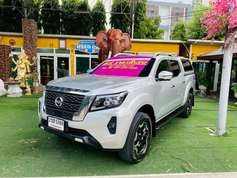 NISSAN NAVARA DOUBLE CAB VL 7AT 4WD  ล้อแม็กซ์เดิมสวย ปี 2022