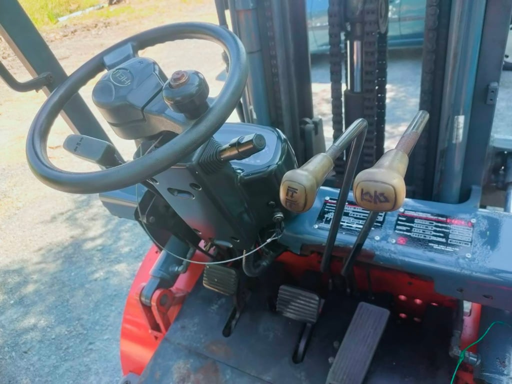 โฟคลิฟท์ 3ตัน ดีเซล โฟคลิฟท์ 3ตัน ดีเซล