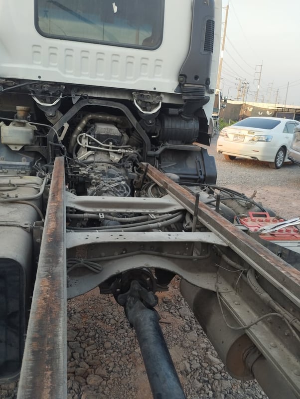 ISUZU FVM 240แรงม้า รถบรรทุก 10ล้อ หัวลาก เฉพาะหัว ปี2009 เลขไมล์น้อยกว่า 500,000 กม.