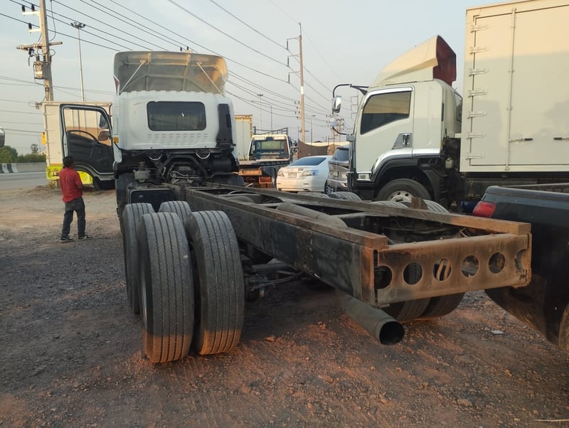 ISUZU FVM 240แรงม้า รถบรรทุก 10ล้อ หัวลาก เฉพาะหัว ปี2009 เลขไมล์น้อยกว่า 500,000 กม.