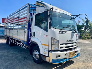 ISUZU FRR 210แรงม้า รถบรรทุก 6ล้อ กระบะคอกสูง ปี2017 เลขไมล์น้อยกว่า 500,000 กม. ISUZU FRR 210แรงม้า รถบรรทุก 6ล้อ กระบะคอกสูง ปี2017 เลขไมล์น้อยกว่า 500,000 กม.