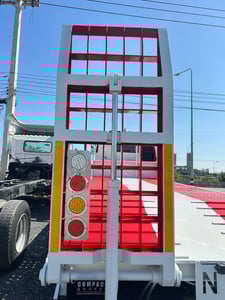 ISUZU FXZ 360แรงม้า รถบรรทุก 10ล้อ พื้นเรียบ ปี2013 เลขไมล์น้อยกว่า 500,000 กม.