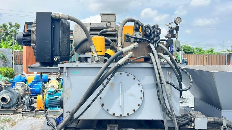 เครื่องอัดก้อนแนวนอน (อัดกระป๋อง)🇰🇷Made in KOREA🇰🇷มอเตอร์ ขนาด 30 HP⚡️380V⚡️งานตัดประมูลสภาพใหม่พร้อมใช้