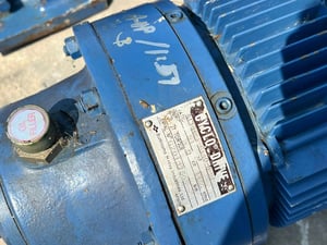 มอเตอร์เกียร์ทดกำลังญี่ปุ่น🇯🇵SUMITOMO JAPAN🇯🇵รุ่นพิเศษมีเบรคในตัว⚡️380V⚡️เข้ามา 8 ตัว 💥#มีเบรคทุกตัว‼️💥 มอเตอร์เกียร์ทดกำลังญี่ปุ่น🇯🇵SUMITOMO JAPAN🇯🇵รุ่นพิเศษมีเบรคในตัว⚡️380V⚡️เข้ามา 8 ตัว 💥#มีเบรคทุกตัว‼️💥