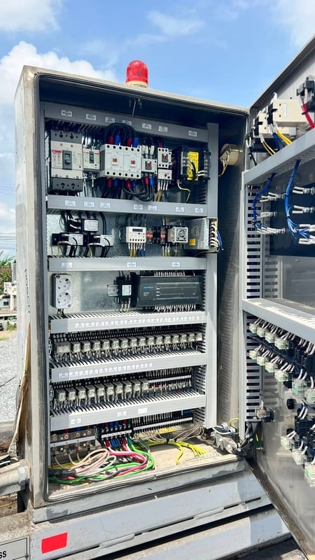 เครื่องอัดก้อนแนวนอน (อัดกระป๋อง)🇰🇷Made in KOREA🇰🇷มอเตอร์ ขนาด 30 HP⚡️380V⚡️งานตัดประมูลสภาพใหม่พร้อมใช้