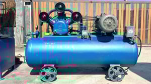 เครื่องปั้มลม พูม่า PUMA ขนาด 5 HP 300 Litr⚡️ไฟบ้าน 220V⚡️