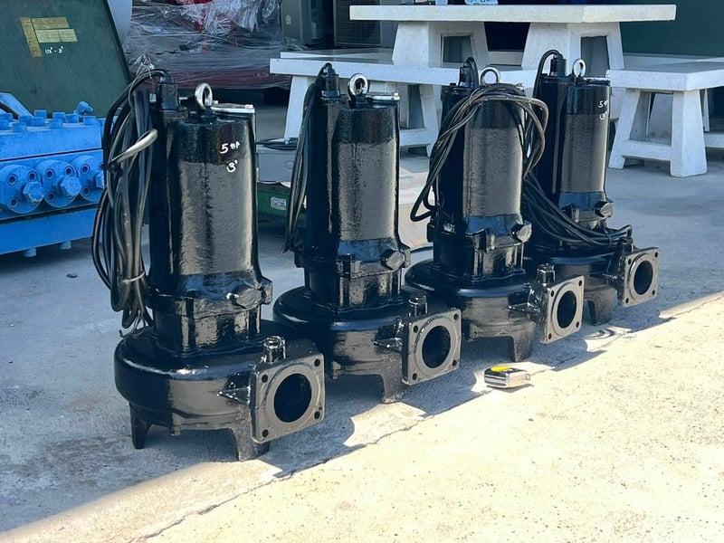 ปั้มจุ่มแช่ไดโว่(Submersible)🇯🇵ShinMaywa Japan🇯🇵ขนาด 5 HP  3”⚡️380V⚡️เข้ามา 4 ตัว